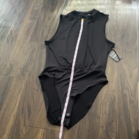 Black Open Back Sleeveless Mock Neck F21 Bodysuit - Picture 11 of 13